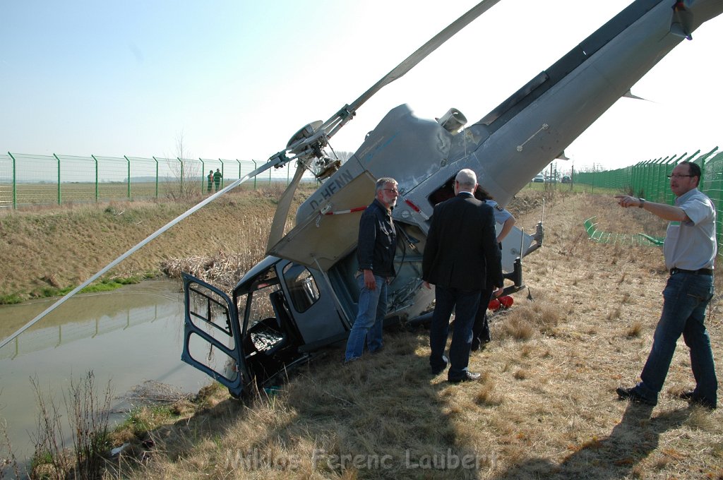 Hubschrauber abgestuerzt Ahrweiler Gelsdorf P17.JPG